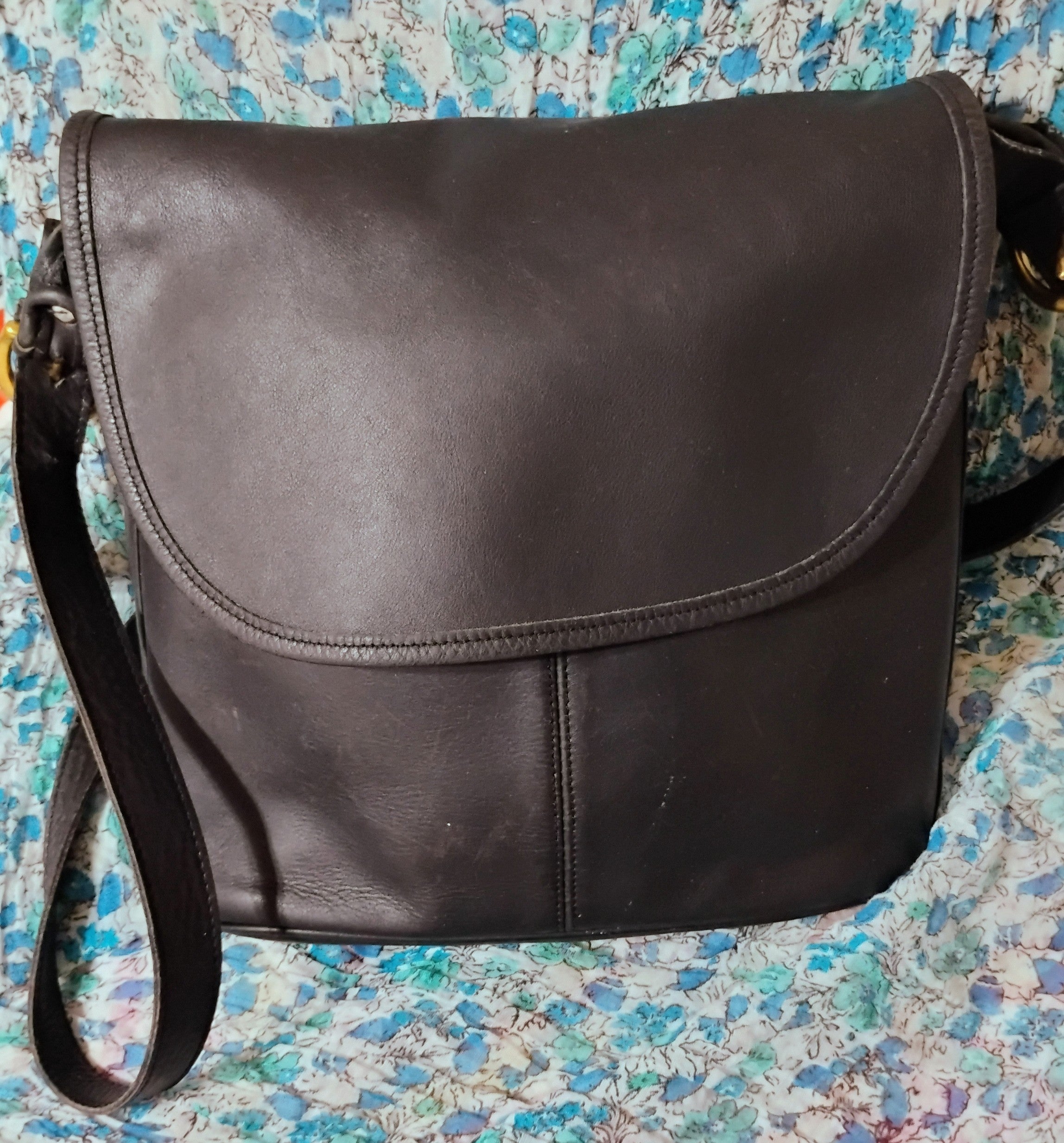 COACH BLACK CROSSBODY