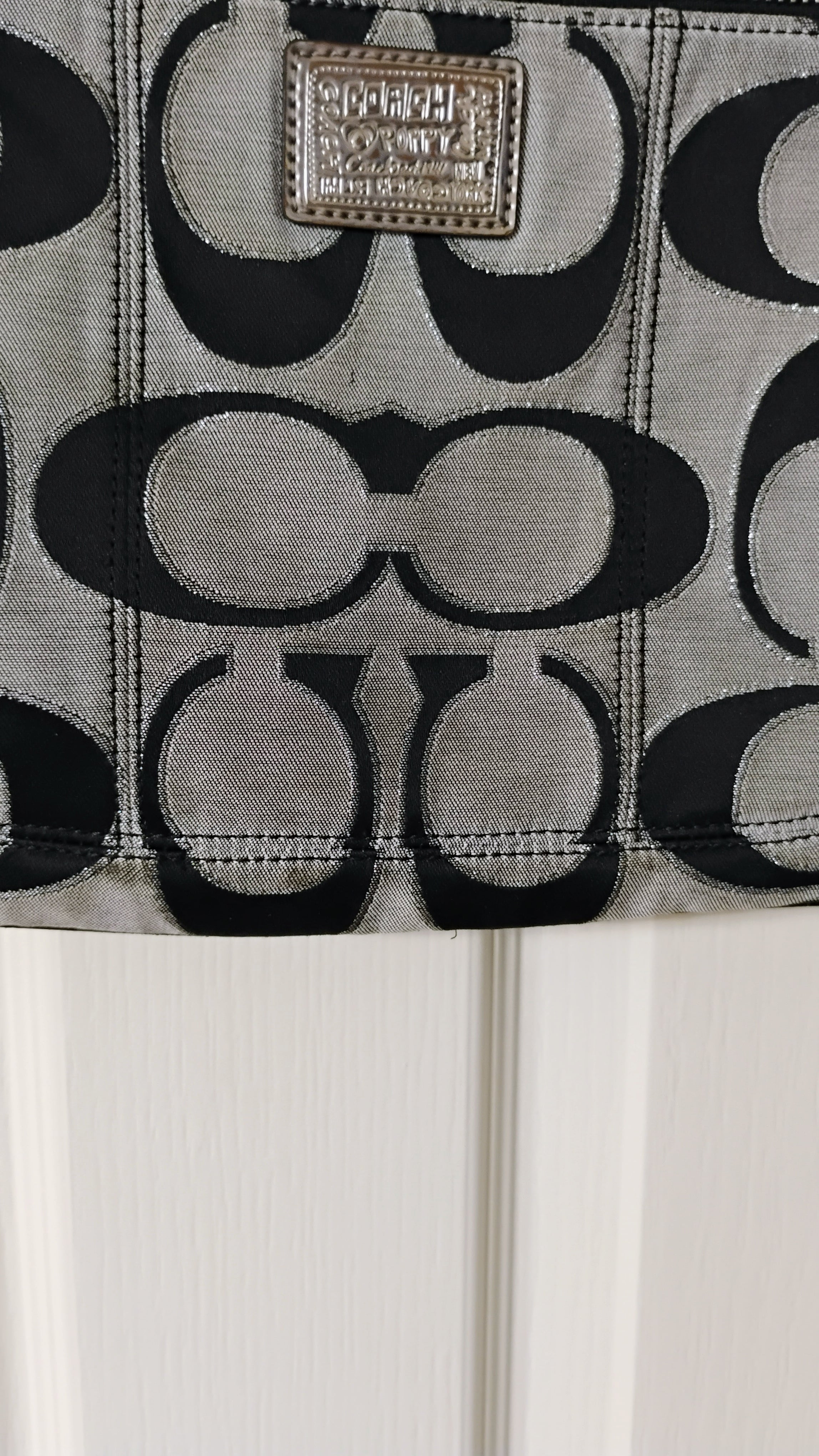 COACH BLACK HIPPIE BAG