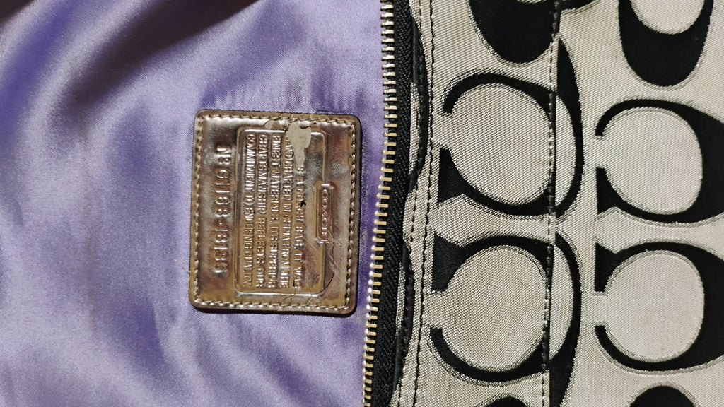 COACH BLACK HIPPIE BAG